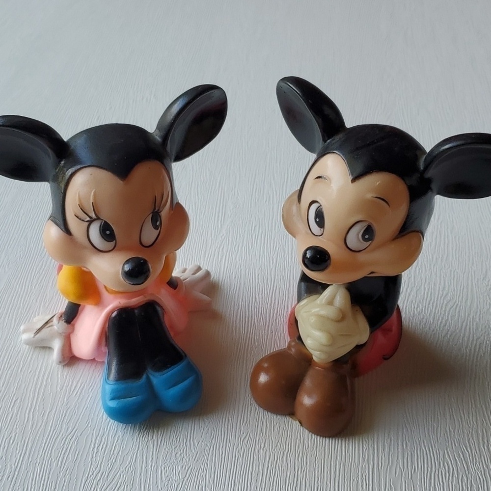 Disney Vintage Made in Korea 80'S Rubber Micky & Minnie Mouse original price tag